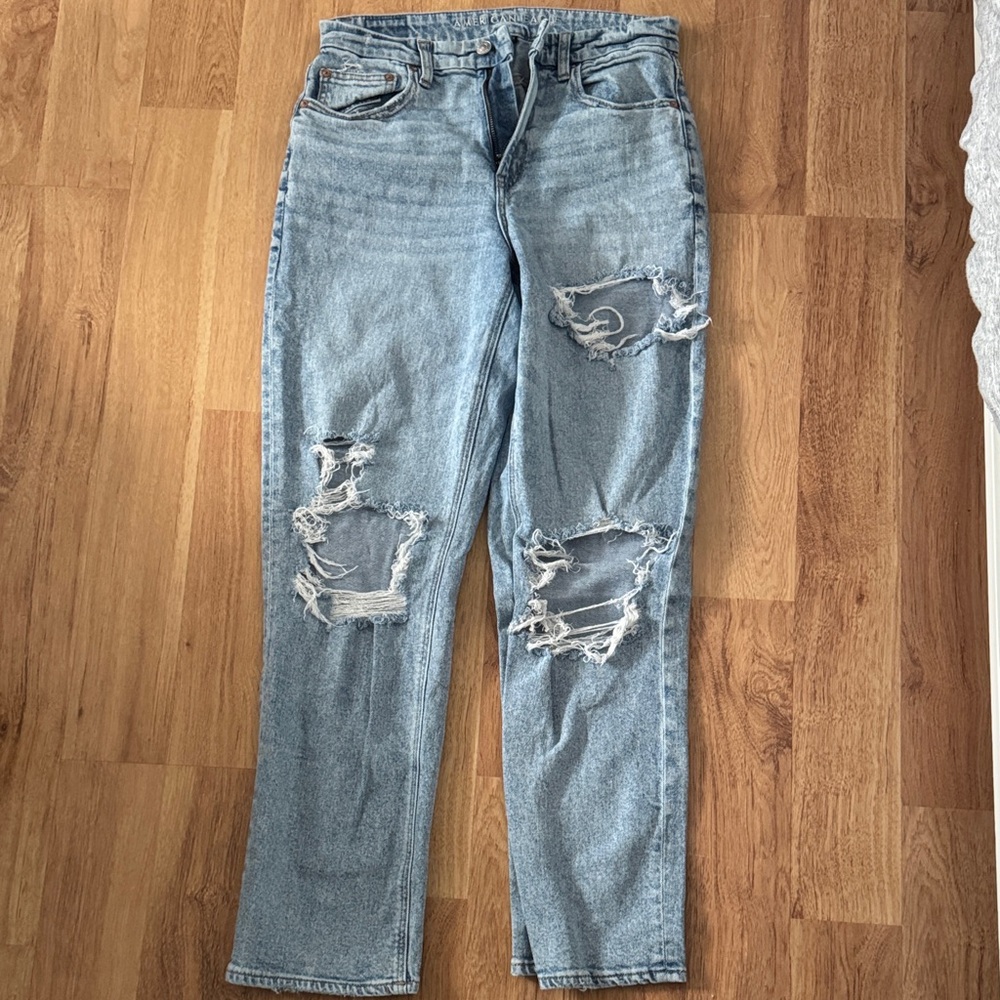 American Eagle Outfitters Light Blue Distressed Straight Leg Jeans